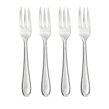 The Celeste collection from Cambridge Silversmiths features clean, gently curving lines for a timeless look of understated elegance. The Celeste collection from Cambridge Silversmiths features clean, gently curving lines for a timeless look of understated elegance.