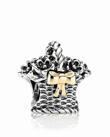 Great texture and a sweet design makes this flower basket charm a PANDORA essential.