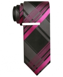 Get the skinny on the most modern way to wear your dress wardrobe: this skinny grid tie from Alfani RED locks down your look. Get the skinny on the most modern way to wear your dress wardrobe: this skinny grid tie from Alfani RED locks down your look.