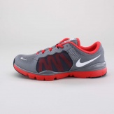 Are you looking to be stylish while you get your workout on? Nike has the perfect shoe for you, lightweight and comfortable. Made from breathable synthetic materials keeps you comfortable