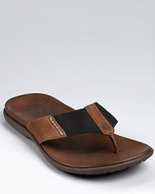 Sunny days call for sandals, and you'll maintain your hip style with these sleek and refined leather flip flops from John Varvatos Star USA. Sunny days call for sandals, and you'll maintain your hip style with these sleek and refined leather flip flops from John Varvatos Star USA.