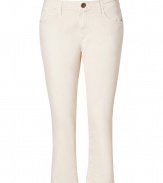 A stylish alternative to jeans, these cropped trousers from Current Elliot bring trend-right style to your daytime look - Five-pocket styling, skinny leg, cropped - Wear with a bohemian-inspired blouse, platform sandals, and an oversized cardigan