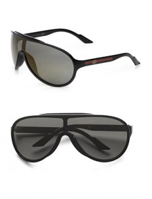 Sleek plastic style with an iconic green-red-green web and GG accented temples. Available in shiny black with grey mirror bronze lens. Logo temples100% UV protectionMade in Italy Sleek plastic style with an iconic green-red-green web and GG accented temples. Available in shiny black with grey mirror bronze lens. Logo temples100% UV protectionMade in Italy