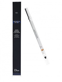 Soft as a powder, practical as a pencil. An exclusive texture, this eyebrow powder comes in a compact, dual-tip pencil with a beveled applicator for very soft application. Adds extra volume, definition and personality to your look. Soft as a powder, practical as a pencil. An exclusive texture, this eyebrow powder comes in a compact, dual-tip pencil with a beveled applicator for very soft application. Adds extra volume, definition and personality to your look.
