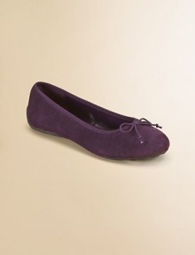 Versatile ballerina shoes with a sweet bow detail. Leather upper Slip-on Padded insole Rubber sole Imported Versatile ballerina shoes with a sweet bow detail. Leather upper Slip-on Padded insole Rubber sole Imported