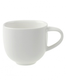 A welcome addition to every morning, this large mug is minimal and elegant. Customize your own table arrangement with other pieces from the sleek Urban Nature collection from Villeroy & Boch. A welcome addition to every morning, this large mug is minimal and elegant. Customize your own table arrangement with other pieces from the sleek Urban Nature collection from Villeroy & Boch.