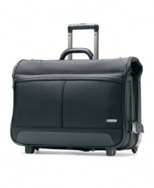A distinguished bag that knows (and conquers) business matters. Clean, modern lines mix with traditional styling to bring a lasting rugged durability to each and every trip. Go the distance with your wardrobe on hand and always wrinkle-free. 10-year warranty. Qualifies for Rebate A distinguished bag that knows (and conquers) business matters. Clean, modern lines mix with traditional styling to bring a lasting rugged durability to each and every trip. Go the distance with your wardrobe on hand and always wrinkle-free. 10-year warranty. Qualifies for Rebate
