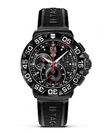 Fernando Alonso, the Formula 1 double World Champion, has participated with TAG Heuer in the design of this new chronograph that reflects his relaxed, sporting image. With black dial and titanium carbide coated bezel. Features a date window.