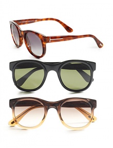 The classic Wayfarer design in lightweight resin with temple detail. Available with shiny light Havana frames and gradient smoke lenses, shiny black frames with green lenses and dark transparent brown frames with gradient brown lenses. Logo lens accent 100% UV protective Made in Italy The classic Wayfarer design in lightweight resin with temple detail. Available with shiny light Havana frames and gradient smoke lenses, shiny black frames with green lenses and dark transparent brown frames with gradient brown lenses. Logo lens accent 100% UV protective Made in Italy