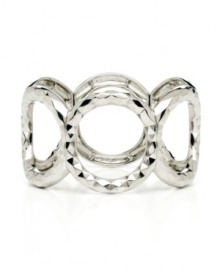 A simple look that provides maximum style. Nine West's stretch bracelet slips easily over the wrist and adds shapely style with its O-shaped design and faceted edges. Crafted in silver tone mixed metal. Approximate diameter: 2-1/4 inches.