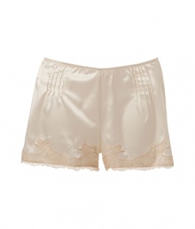 Luxurious panty in fine champagne silk satin - really comfortable thanks to the stretch - trendy boxer cut, elegant embroidery - perfect, snug fit - stylish, sexy, seductive - goes with (almost) all outfits Luxurious panty in fine champagne silk satin - really comfortable thanks to the stretch - trendy boxer cut, elegant embroidery - perfect, snug fit - stylish, sexy, seductive - goes with (almost) all outfits