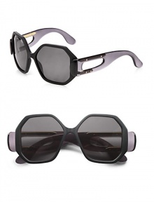 This sleek, angular, optyl frame feature cut-out temples for a ultra-chic look. Available in matte black with smoke lens. Cut-out temples100% UV protectionMade in Italy This sleek, angular, optyl frame feature cut-out temples for a ultra-chic look. Available in matte black with smoke lens. Cut-out temples100% UV protectionMade in Italy