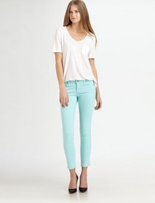 Your favorite hue of super skinny stretch denim in a legging-like fit.THE FITSkinny fitRise, about 7Inseam, about 28THE DETAILSZip flyFive-pocket styleSignature stitch back patch pockets55% cotton/42% tencel/3% polyurethaneMachine washMade in USA of imported fabricModel shown is 5'10 (177cm) wearing US size 4. Your favorite hue of super skinny stretch denim in a legging-like fit.THE FITSkinny fitRise, about 7Inseam, about 28THE DETAILSZip flyFive-pocket styleSignature stitch back patch pockets55% cotton/42% tencel/3% polyurethaneMachine washMade in USA of imported fabricModel shown is 5'10 (177cm) wearing US size 4.
