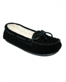 Keep your toes warm and toasty in the cute and cozy Kayla slippers by Minnetonka Moccasin. With classic moccasin detailing and a faux fur lining, they'll keep you company all winter long. Keep your toes warm and toasty in the cute and cozy Kayla slippers by Minnetonka Moccasin. With classic moccasin detailing and a faux fur lining, they'll keep you company all winter long.