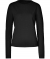 With a pristine cut and immaculate seamless patterning, Jil Sanders cashmere pullover is an exquisitely luxurious take on contemporary knitwear - Round neckline, long sleeves, fine ribbed trim, seamless patterning - Fitted - Wear with figure-hugging separates and flawless leather ankle boots