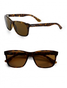 Square top frames with metal rivet accents and signature logo. Available in havana with crystal brown polar lens or black with grey gradient lens.Logo temples100% UV protectionMade in Italy Square top frames with metal rivet accents and signature logo. Available in havana with crystal brown polar lens or black with grey gradient lens.Logo temples100% UV protectionMade in Italy