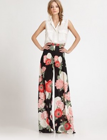 Gorgeous florals bloom on sumptuous matte silk, tailored in a lengthening wide-leg silhouette.High waistFlat frontWide legRise, about 12Inseam, about 4597% silk/3% spandexDry cleanMade in USA of imported fabricModel shown is 5'9 (175cm) wearing US size 4.