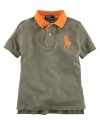 This essential cotton mesh polo gets finished with an embroidered Big Pony and a twill player's 3 for preppy in-the-game style.