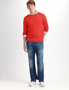 Versatile style and comfort, shaped with raglan sleeves and a generous touch of cashmere luxury. Crewneck 70% cotton/30% cashmere Dry clean Imported Versatile style and comfort, shaped with raglan sleeves and a generous touch of cashmere luxury. Crewneck 70% cotton/30% cashmere Dry clean Imported