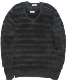Polished and comfortable seamlessly combine for a DKNY Jeans sweater that will keep you confident and relaxed all night long. Polished and comfortable seamlessly combine for a DKNY Jeans sweater that will keep you confident and relaxed all night long.