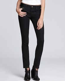 In a collaboration between DL1961 and the ever-popular blog Bag Snob, these jet set-ready skinny jeans boast a back pocket sized perfectly for your passport.