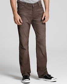 The Standard pant has a straight waist band and sits low on the waist. This classic straight leg is slim and parallel from knee to leg opening. Features 7 For All Mankind's signature squiggle embroidery on back pockets. The Standard pant has a straight waist band and sits low on the waist. This classic straight leg is slim and parallel from knee to leg opening. Features 7 For All Mankind's signature squiggle embroidery on back pockets.