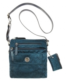 With classic style and a wealth of exterior pockets, the Giani Bernini Circle Signature Crossbody gives you immediate access to your daily essentials. With classic style and a wealth of exterior pockets, the Giani Bernini Circle Signature Crossbody gives you immediate access to your daily essentials.