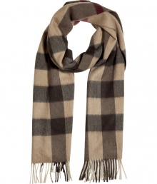 Elegant shawl made ..of fine, beige cashmere from British cult label Burberry London - Signature Burberry check in extra-large size - Long and wide with decorative fringe, it is a warm and stylish accessory for a duffle coat, parka or blazer Elegant shawl made ..of fine, beige cashmere from British cult label Burberry London - Signature Burberry check in extra-large size - Long and wide with decorative fringe, it is a warm and stylish accessory for a duffle coat, parka or blazer