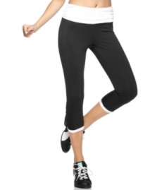 Working out just got more stylish with these Ideology capris. A thick waistband and contrasting cuffs are sporty details fit for the gym and beyond. Working out just got more stylish with these Ideology capris. A thick waistband and contrasting cuffs are sporty details fit for the gym and beyond.