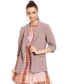 The slouchy boyfriend blazer get's updated with cool colors for summer! Get the look with this Bar III style!