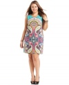 Get noticed from day to night with ING's sleeveless plus size dress, rocking a psychedelic print!