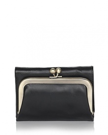 With a kiss clasp, Hobo's leather wallet will store your bills, coins and cards in classic style. With a kiss clasp, Hobo's leather wallet will store your bills, coins and cards in classic style.