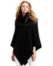 MICHAEL Michael Kors adds extra panache to this poncho sweater with detachable faux fur trim at the neck.