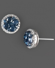 Chic clusters of color. EFFY Collection's pretty and petite circular stud earrings combine round-cut blue diamonds (7/8 ct. t.w.) and white diamonds (1/5 ct. t.w.) set in 14k white gold. Approximate diameter: 1/3 inch.