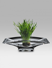 An elegant example of form and function, this handblown crystal design, with its sloping sides, can serve or stand alone. (Plant not included.) Available in 5½ X 9, 6½ X 11½ and 8 X 14. Signature blue gift box Imported