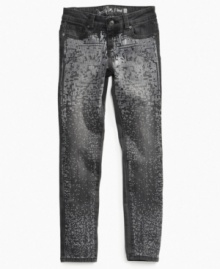 Stun 'em. Eye-catching rhinestones on these skinny jeans from Revolution make it a look that will turn heads. Stun 'em. Eye-catching rhinestones on these skinny jeans from Revolution make it a look that will turn heads.