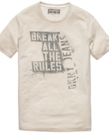 You make 'em, so you can break 'em. Rule casual style with this graphic t-shirt from DKNY.