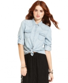 American Rag's chambray button-down is a necessary addition to any wardrobe. Pair it with your skinnies for an ensemble that's totally laid back -- or a frilly skirt for a look that's unexpected!