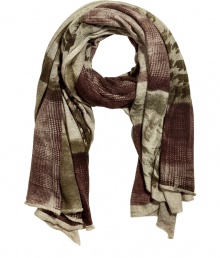 Add of-the-moment style to your look with this ultra-luxe printed cashmere-blend scarf from Faliero Sarti - Multi-print detail, easy to style length - Style with jeans or chinos, a cashmere pullover, and a leather biker jacket