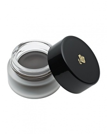 Eyelining becomes calligraphy. This superb new gel formula has the rich, creamy texture that ensures a luxuriously smooth application. With deep, luminous pigments offering the most intense color imaginable, this liner creates pure drama. Eyelining becomes calligraphy. This superb new gel formula has the rich, creamy texture that ensures a luxuriously smooth application. With deep, luminous pigments offering the most intense color imaginable, this liner creates pure drama.