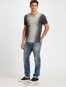Sprayed, fading effect makes this laid-back tee both cool and comfortable.V-neckCottonMachine washImported Sprayed, fading effect makes this laid-back tee both cool and comfortable.V-neckCottonMachine washImported
