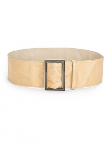 THE LOOKWide silhouetteSleek leather designLarge logo buckle closure THE MEASUREMENTWidth, 3THE MATERIALLeatherORIGINMade in Italy