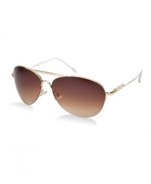Steve Madden is all about embracing fashion and looking toward the future. His sunglass styles prove it with a funky focus and individual expression. Steve Madden is all about embracing fashion and looking toward the future. His sunglass styles prove it with a funky focus and individual expression.
