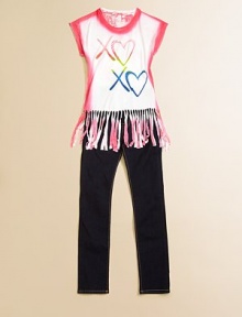 This standout knit is slightly edgy, yet feminine, with a frayed hem and colorful XOXO pattern with hearts.ScoopneckShort sleevesPullover styleFringed hemRayonHand washImported This standout knit is slightly edgy, yet feminine, with a frayed hem and colorful XOXO pattern with hearts.ScoopneckShort sleevesPullover styleFringed hemRayonHand washImported