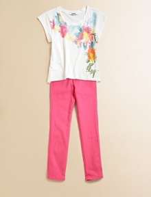 Pure cotton is given a pretty update with a colorful, delightful floral print.CrewneckShort sleevesCottonMachine washImported Pure cotton is given a pretty update with a colorful, delightful floral print.CrewneckShort sleevesCottonMachine washImported