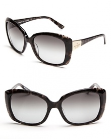 Go incognito in kate spade new york's oversized square sunglasses, printed with a gold logo at both temples.