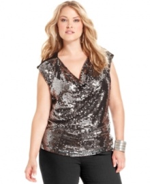 This sequined plus size top from MICHAEL Michael Kors is ready to party! Pair it with slim-fit bottoms for a fashion-forward ensemble!