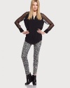 Bold leopard print pops on ultra-skinny stretch denim.THE FITSlim fitRise, about 8Inseam, about 29THE DETAILSZip flyFront and back pockets98% cotton/2% elastaneMachine washMade in USA of imported fabric