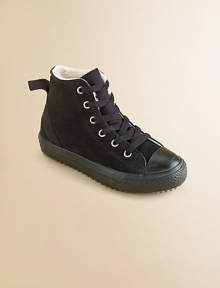 Classic Chuck Taylors in ultra-soft suede with cozy, faux shearling lining in a must-have high-top silhouette.Lace-up closureLeather upperFaux shearling liningRubber solePadded insoleImported Classic Chuck Taylors in ultra-soft suede with cozy, faux shearling lining in a must-have high-top silhouette.Lace-up closureLeather upperFaux shearling liningRubber solePadded insoleImported