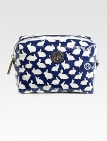 Stash your beauty essentials in this chic zip-top bag of vibrant coated poplin.Top zip closureFully lined6W X 4½H X 2½DImported